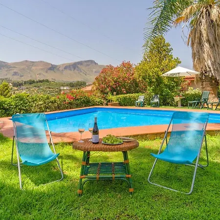 Stunning In With Wifi Holiday home Trabia
